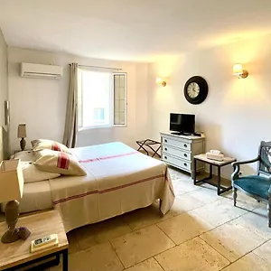 Un Coin De Luberon LʼIsle-sur-la-Sorgue