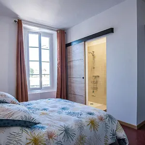 Holiday home Maison Avec Jardin Proche Du Centre-ville Isle-sur-la-sorgue, L'Isle-sur-la-Sorgue