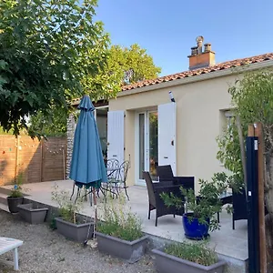 Maison Avec Jardin Clôturé LʼIsle-sur-la-Sorgue