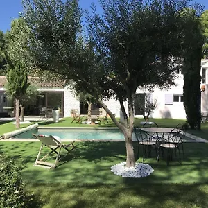 Bed & Breakfast La Maison 1440, L'Isle-sur-la-Sorgue
